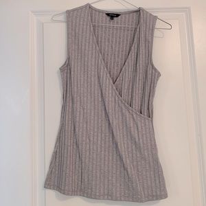 Grey fitted tank top